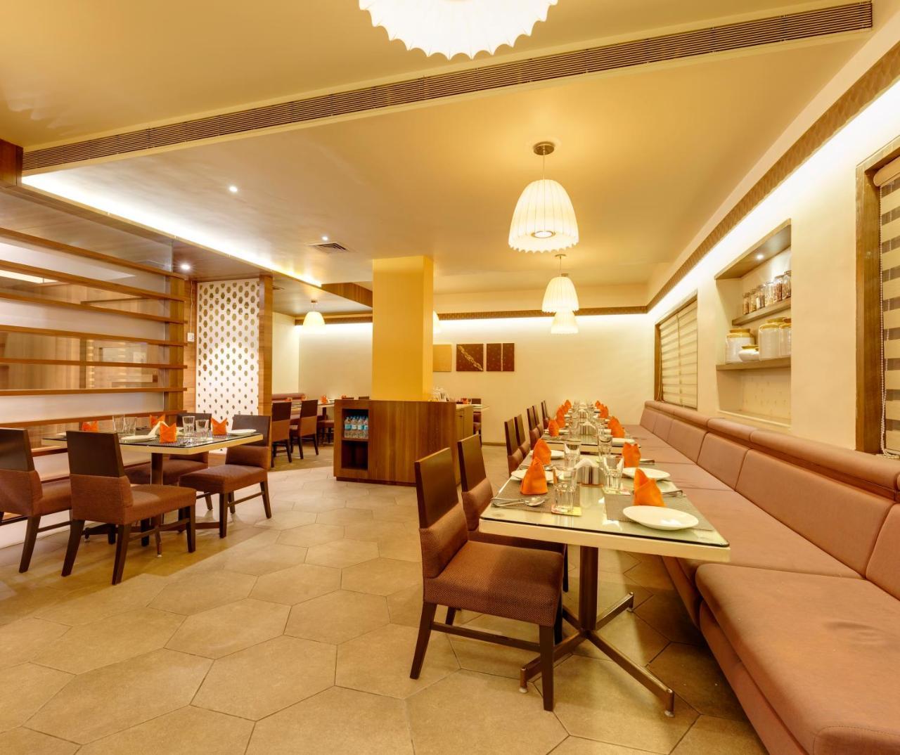 Kyriad Hotel Jaipur By Othpl Exterior foto