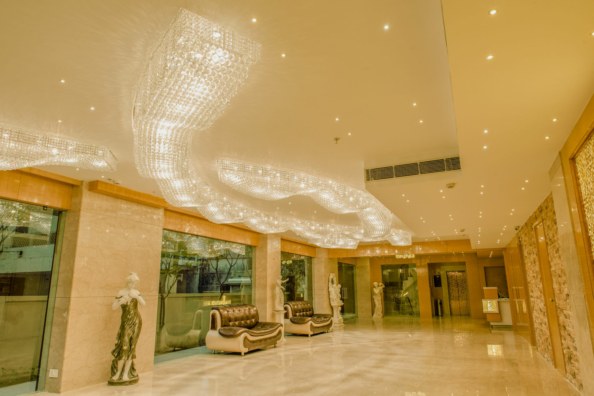 Kyriad Hotel Jaipur By Othpl Exterior foto